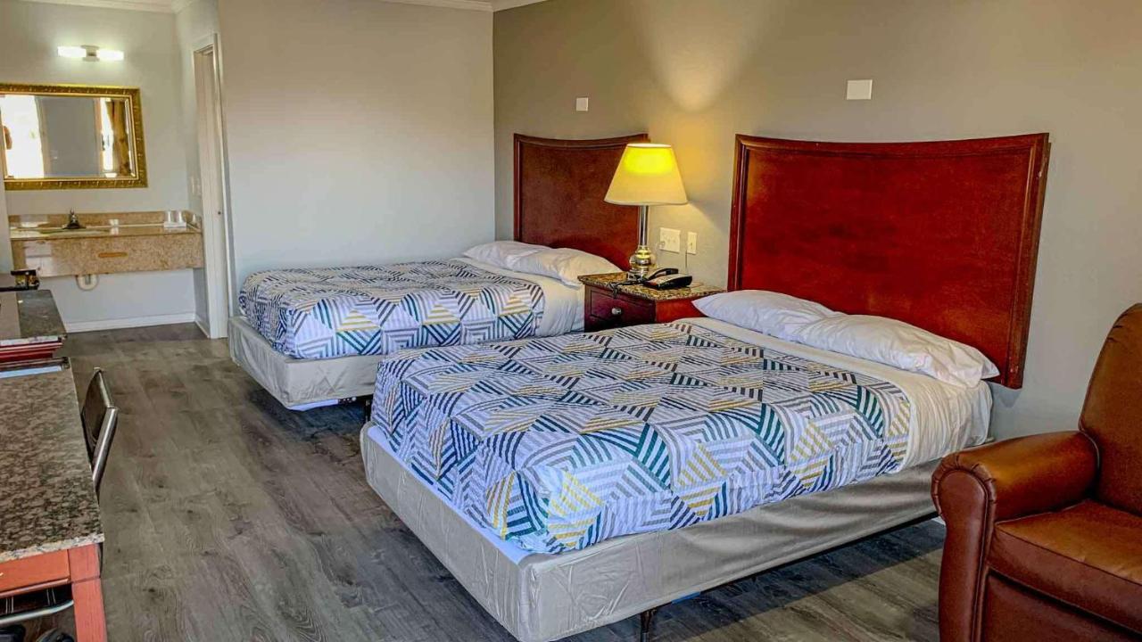 Motel 6 Newport News, Va - Fort Eustis エクステリア 写真